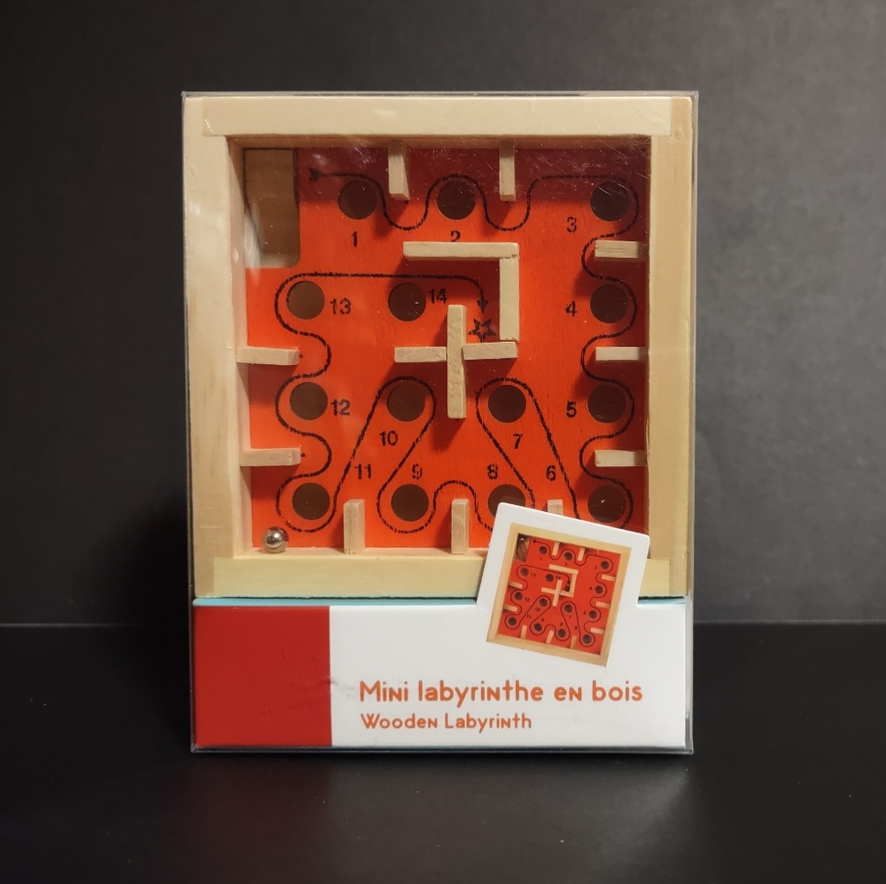 New Mini Wooden Labyrinth Puzzle 3.5" x 3.5" NIP